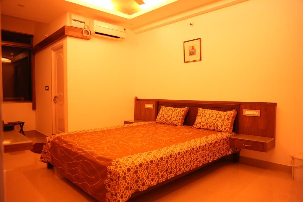 Hotel Mudra Midtown Suites & Rooms Kalasa Exteriér fotografie