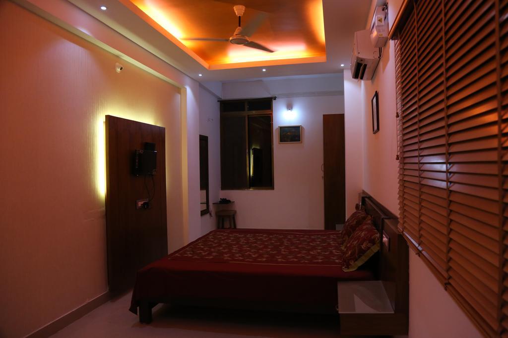 Hotel Mudra Midtown Suites & Rooms Kalasa Exteriér fotografie